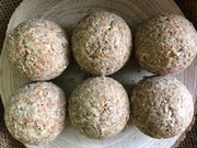 GEVO Meisenknödel 30 Stück im praktischen Vorratseimer (ohne Netz)