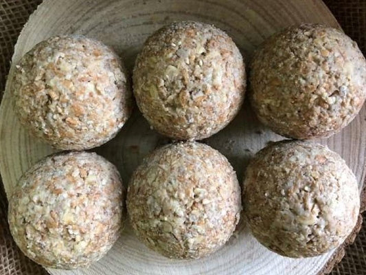 Insektenfettknödel 100 Stück ohne Netz im Karton