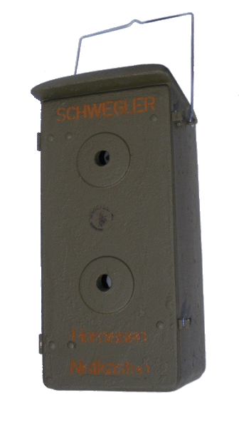 Schwegler Hornissenkasten aus Holzbeton