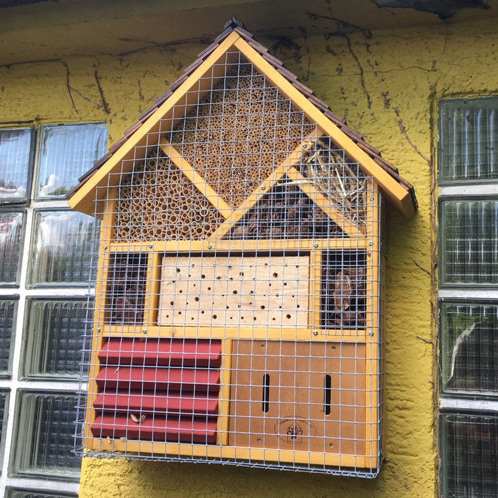 Vogelschutzgitter „zur Bienenkönigin“