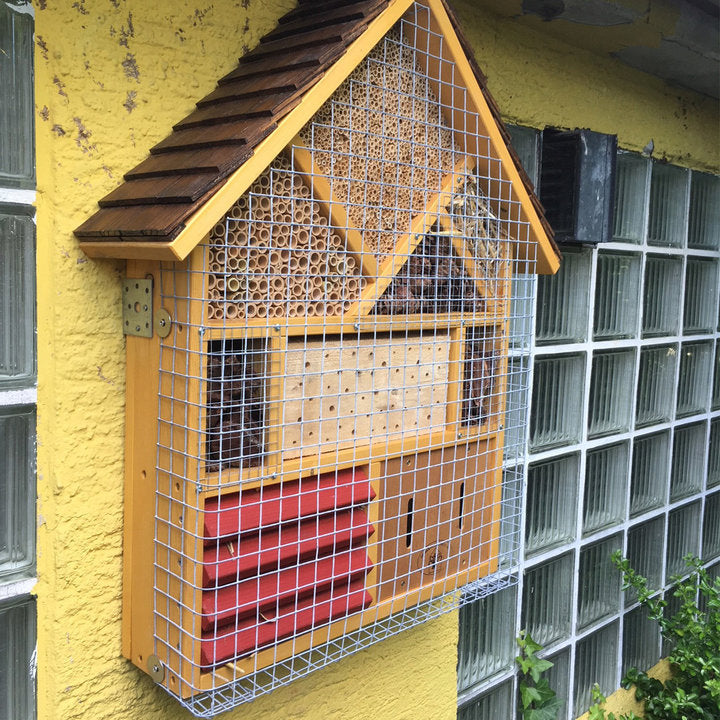 Vogelschutzgitter „zur Bienenkönigin“