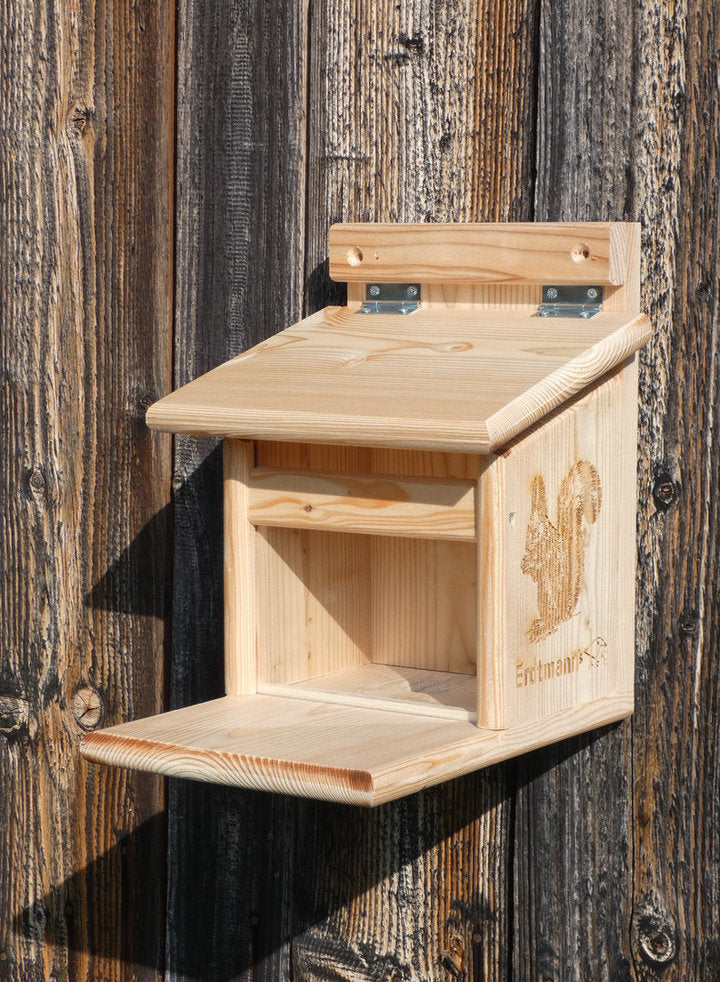Eichhörnchenfutter-Futterautomat, unbefüllt