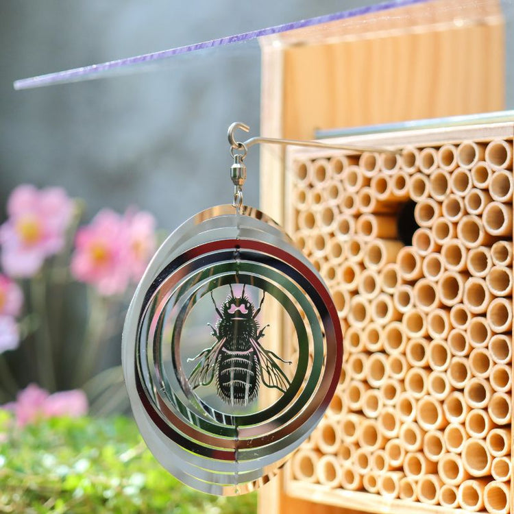 Vogelschutz-Windspiel «BeeSafe» für Bienenhotels